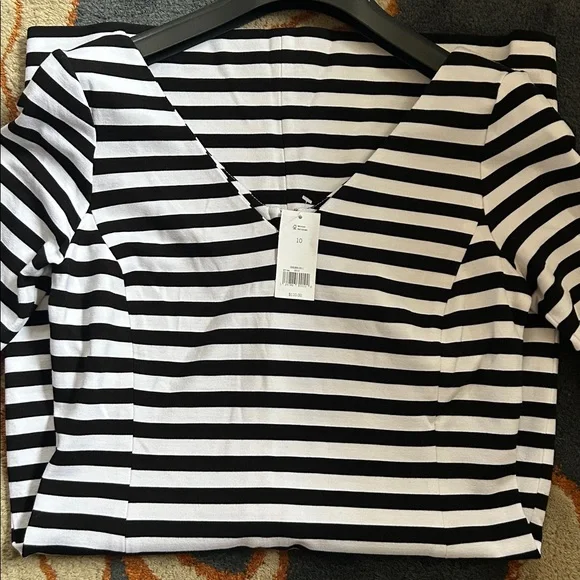 😍Perfect for Summer NWT - Banana Republic Navy & White Striped Dress | Size 10 - Picture 5 of 8